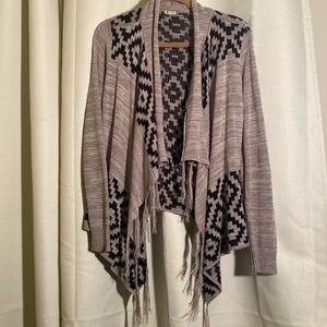 Eyeshadow Fringe Bottom Geometric Pattern Cardigan